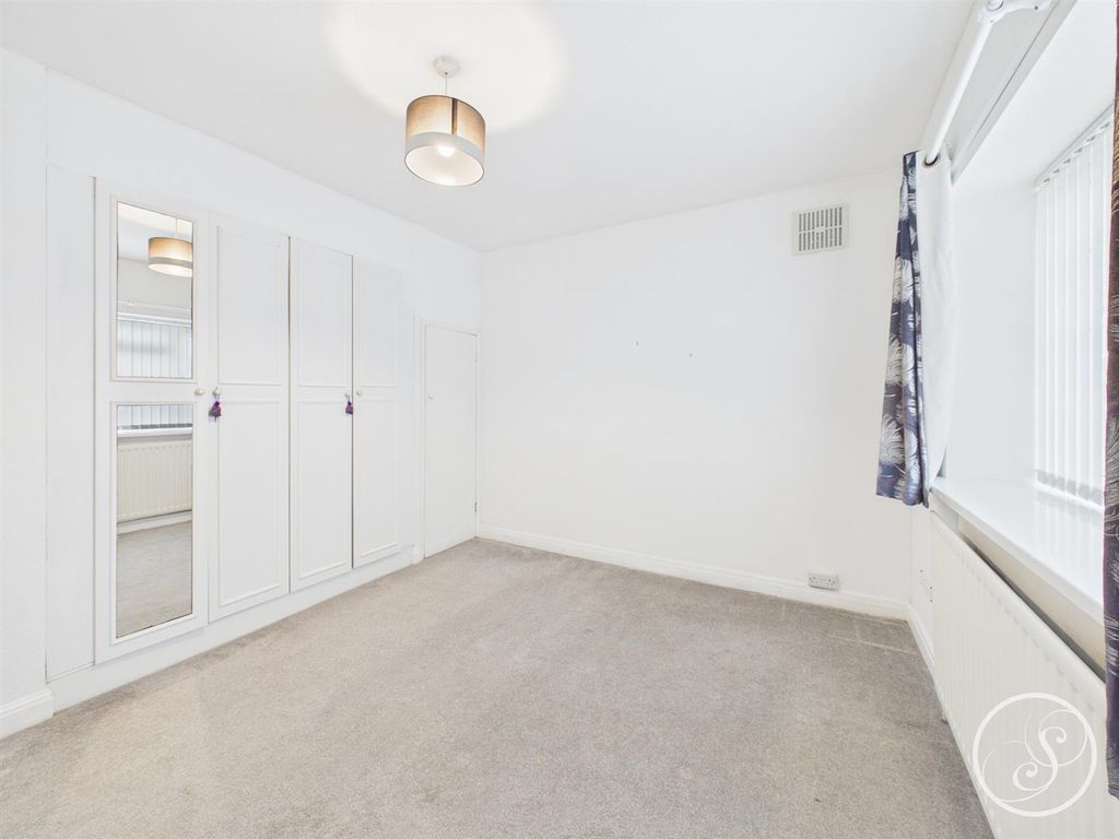 Additional image 10 of 2 bed flat to rentSandringham Drive, Leeds LS17