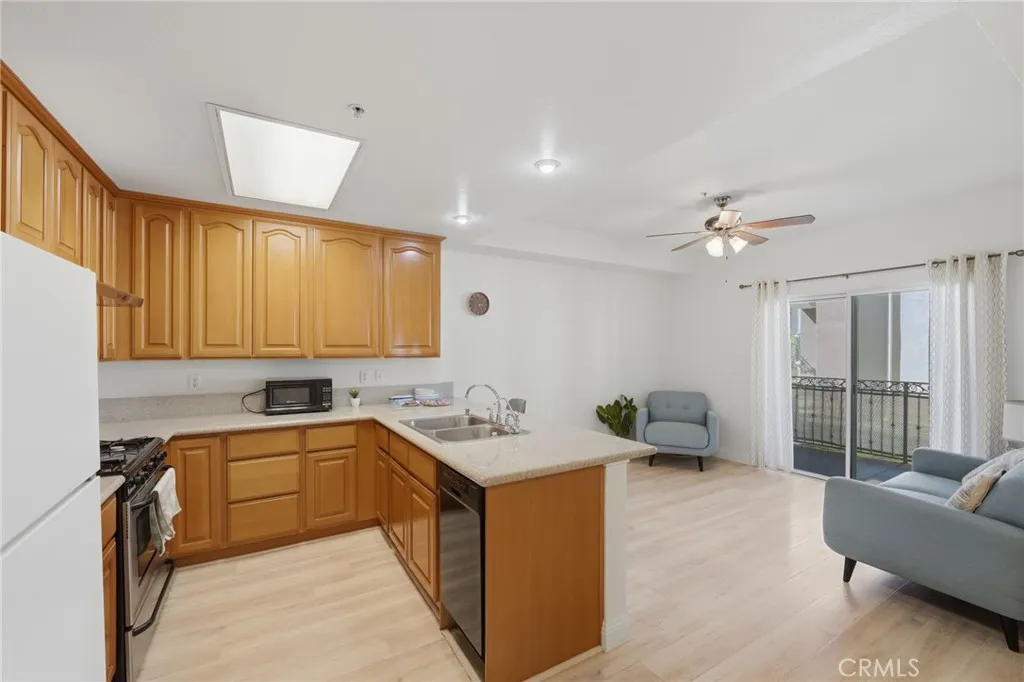 Additional image 2 of 17888 Alburtis Avenue Unit B117, Artesia, CA 90701