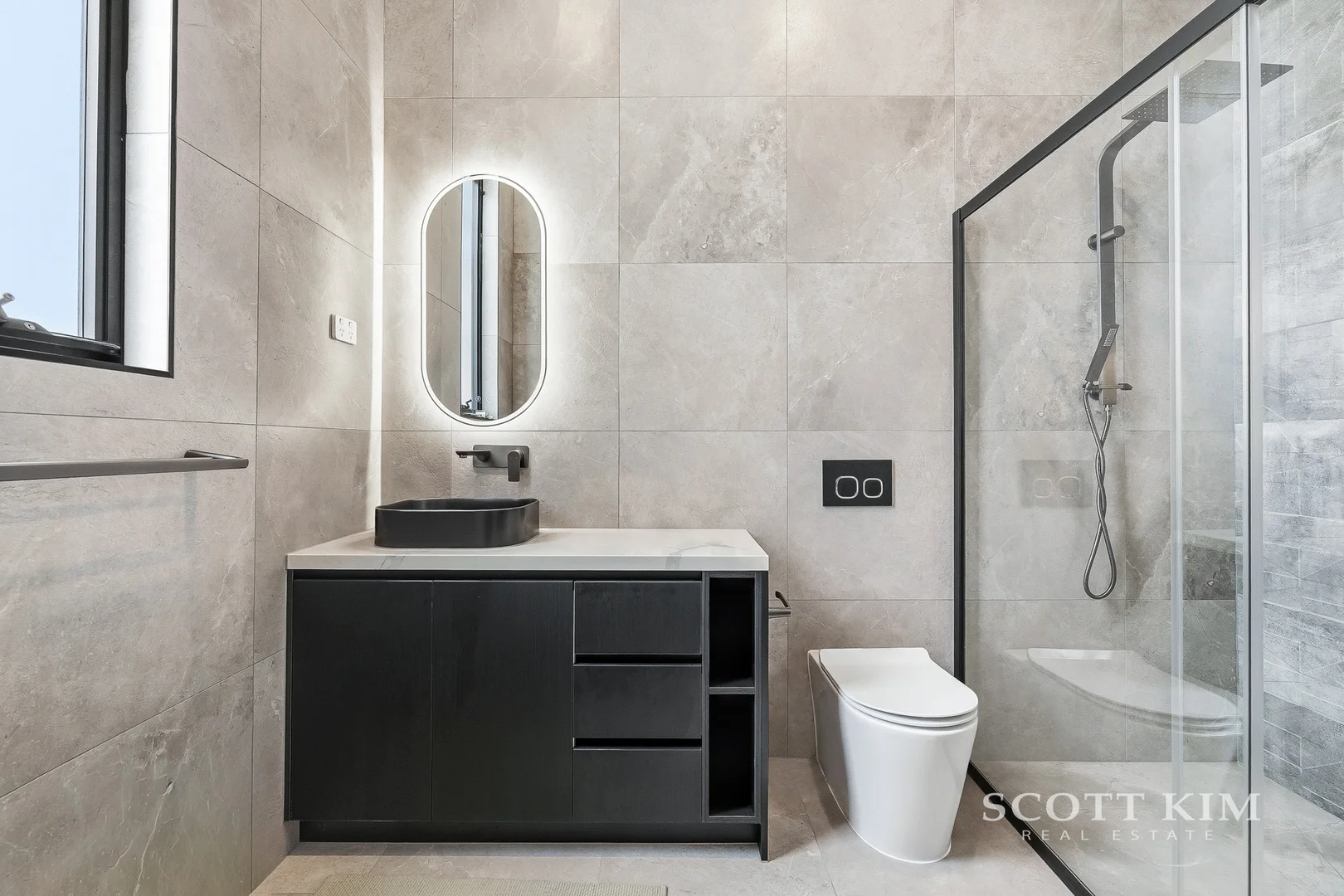 Additional image 8 of 2/53 Myrtle Street, Ivanhoe VIC 3079