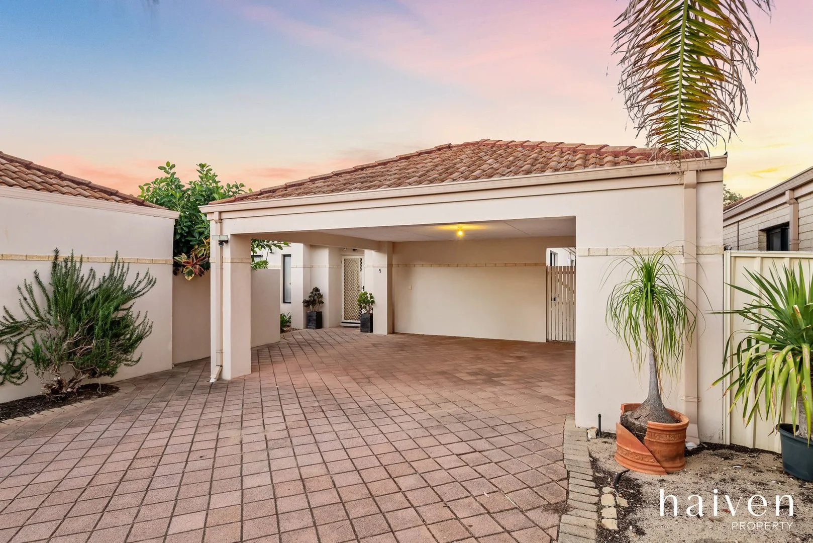 5/19 HOLTON WAY, Cannington WA 6107