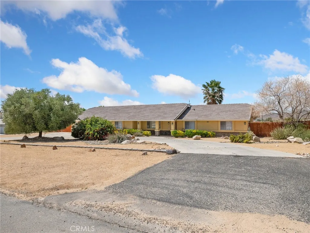 Additional image 113 of 16992 Joshua Rd, Apple Valley, CA 92307