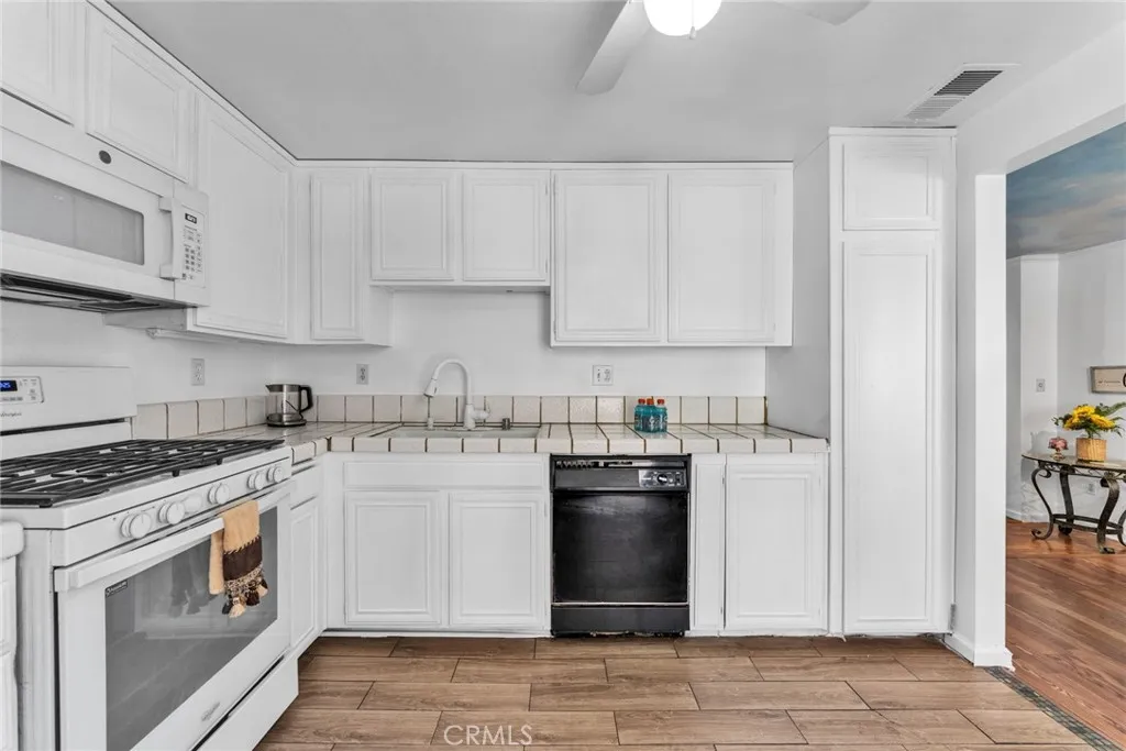 Additional image 43 of 332 N 5th street, Burbank, CA 91501