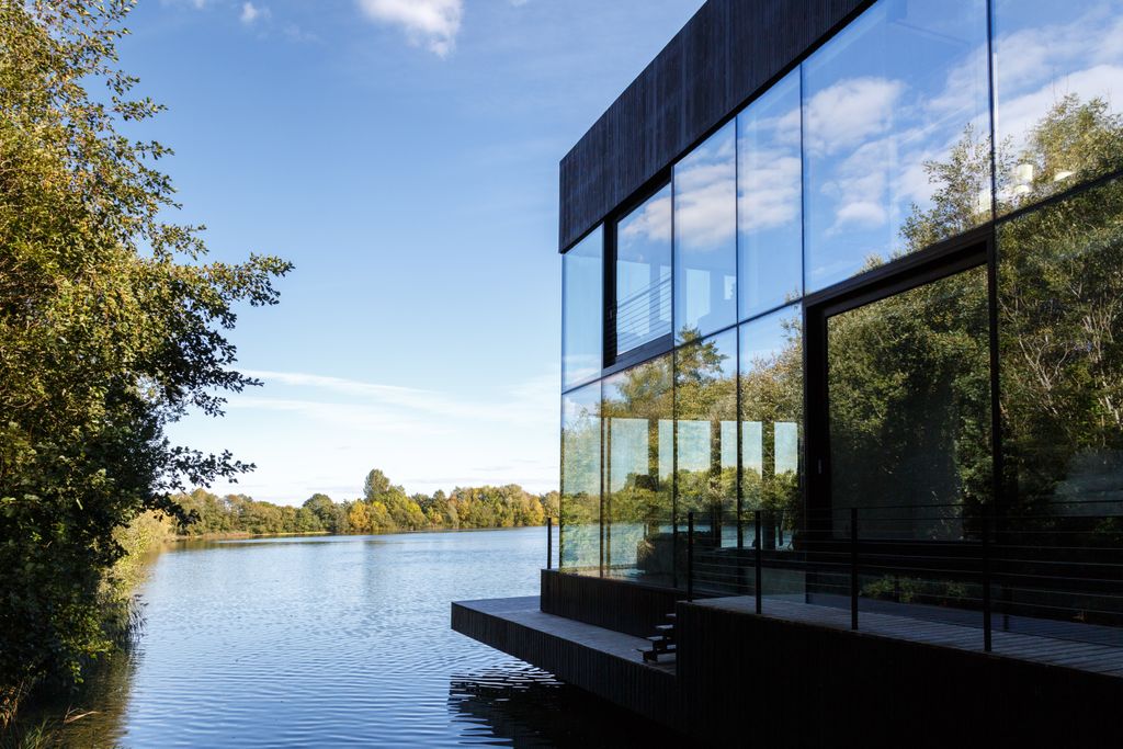 Additional image 9 of 4 bed villa to rentThe Glasshouse, 2 Huntsmans Causeway, Coln Waters, Lechlade, Gloucestershire GL7