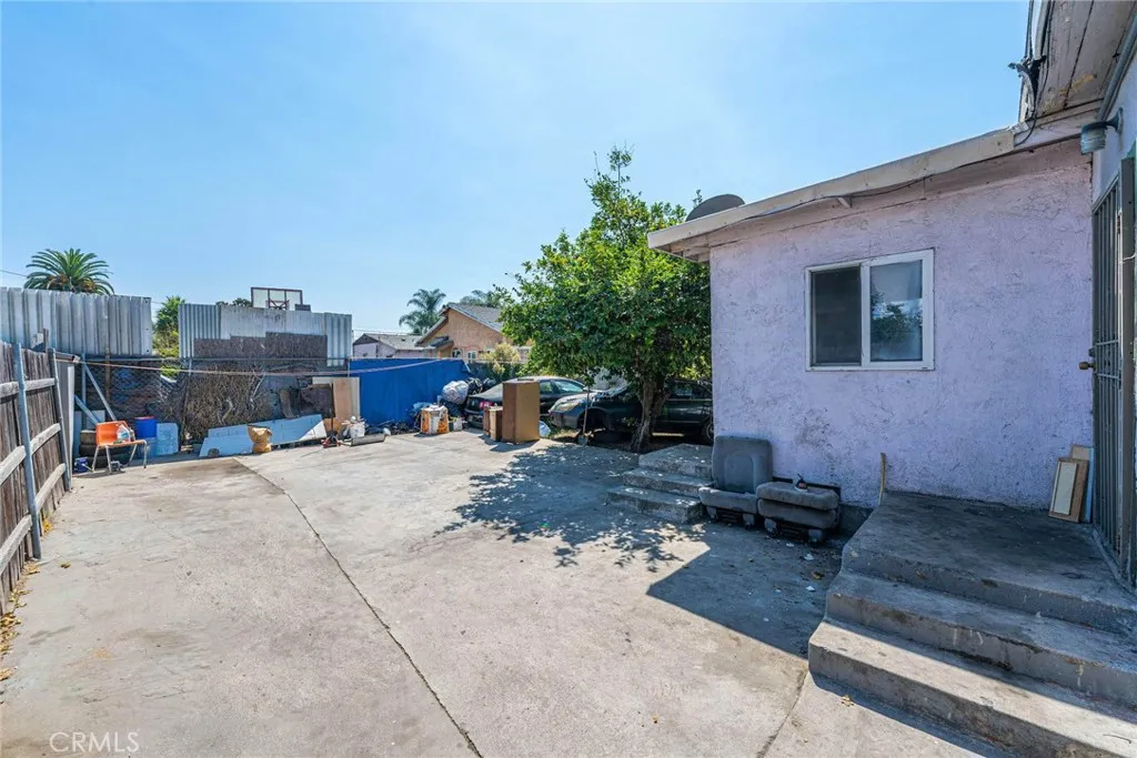 Additional image 6 of 11422 Willowbrook Ave, Los Angeles, CA 90059