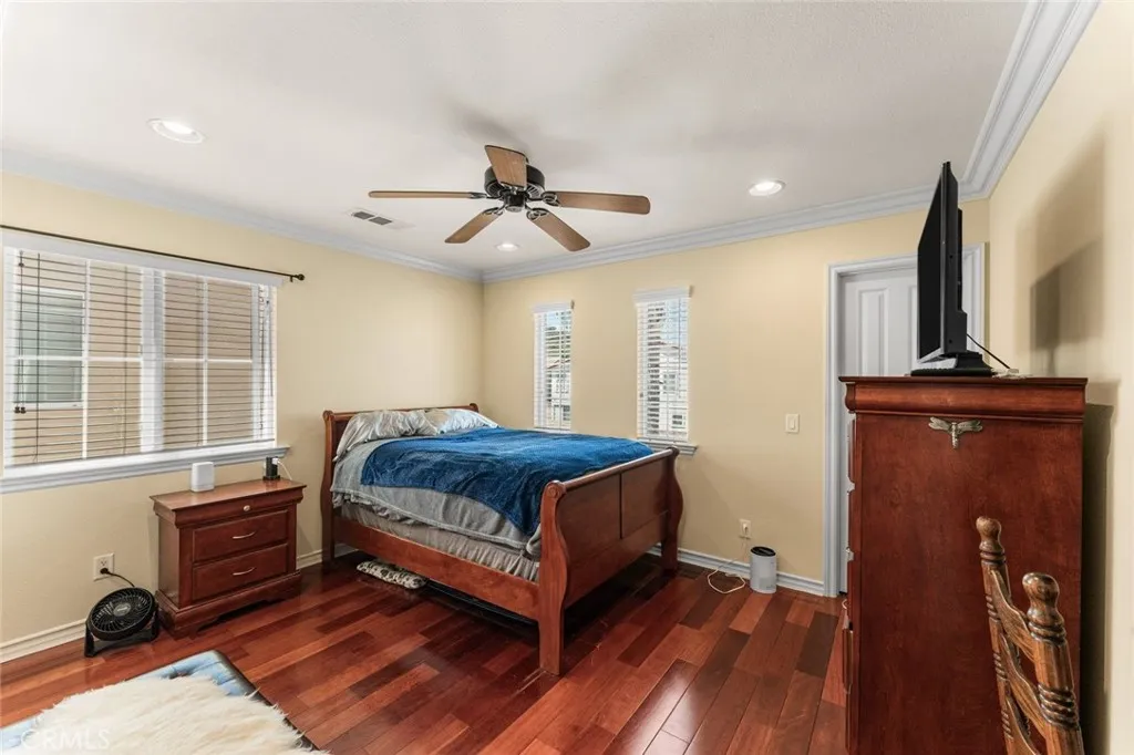 Additional image 109 of 17526 Dove Willow Street, Canyon Country, CA 91387