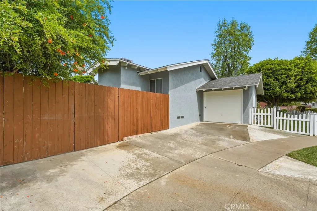 Additional image 26 of 10153 Debra Avenue, North Hills, CA 91343