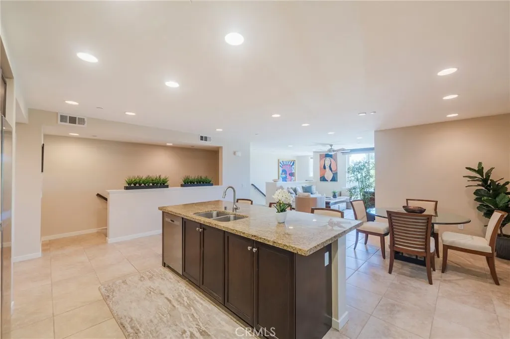 Additional image 17 of 81 Waldorf, Irvine, CA 92612