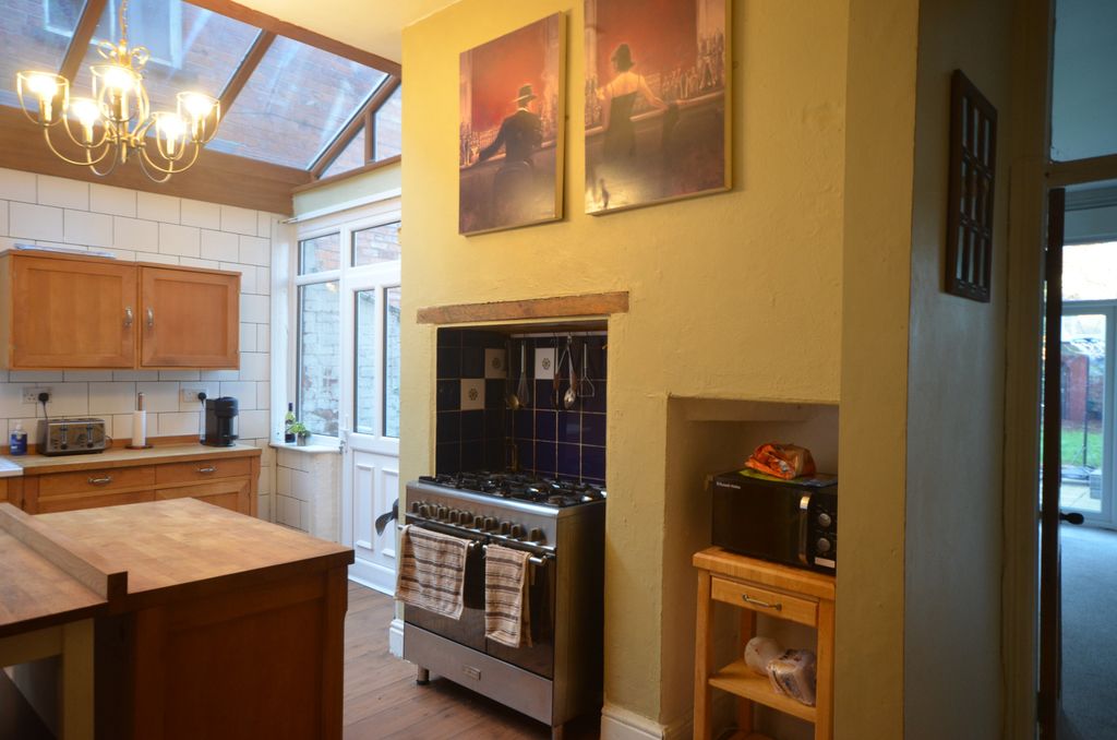 Additional image 6 of 4 bed town house to rentAbbey Road, Grimsby DN32
