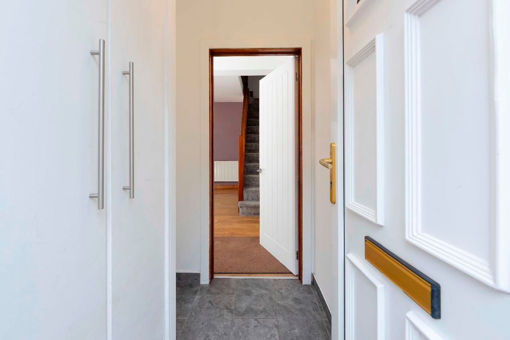 Additional image 3 of 3 bed terraced house to rentRailway Street, Trelewis, Treharris CF46