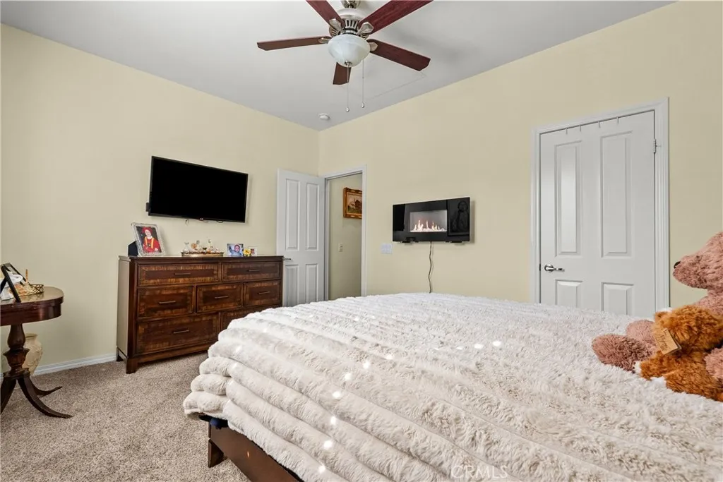 Additional image 52 of 24557 Rosette Ln, Valencia, CA 91354