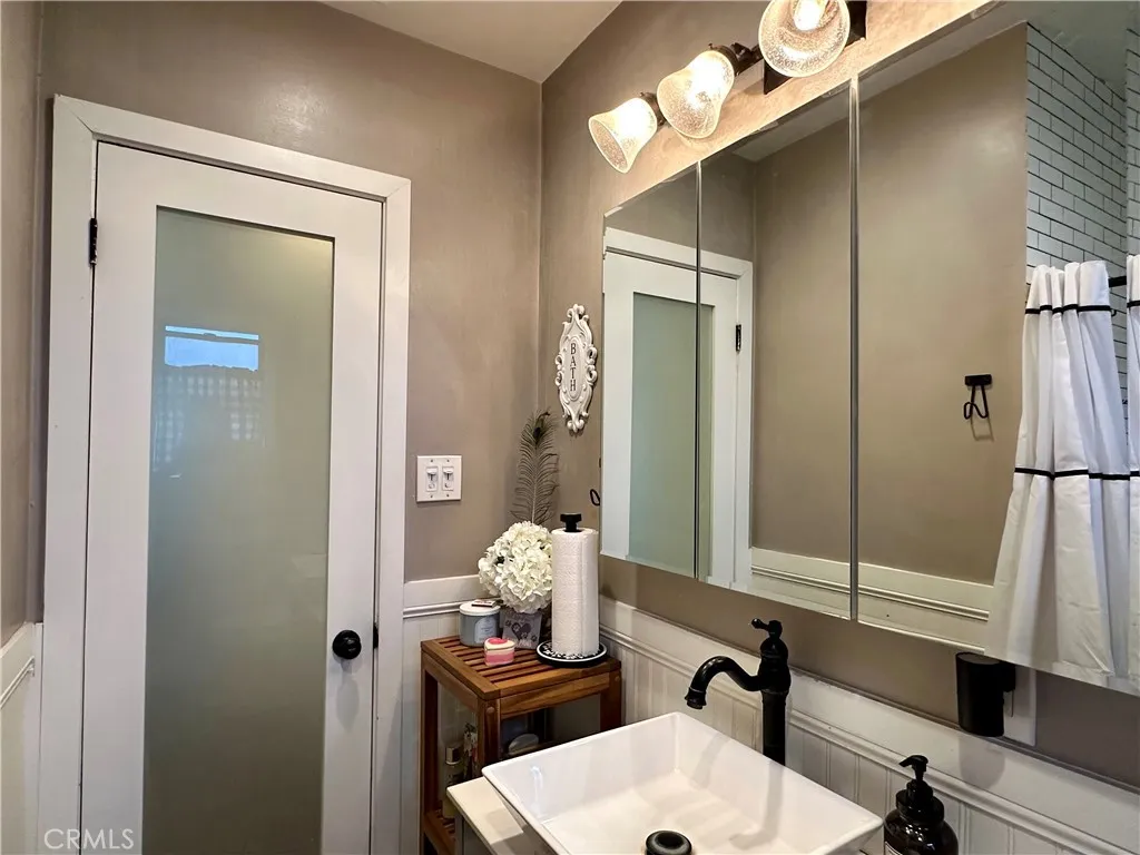 Additional image 26 of 2570 E Washington St, Carson, CA 90810