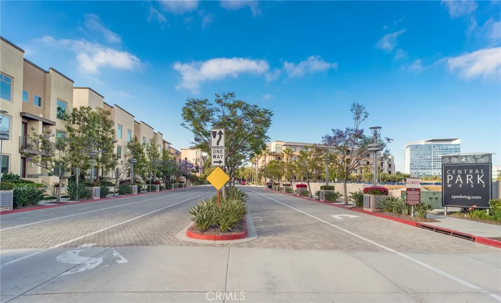 Additional image 46 of 81 Waldorf, Irvine, CA 92612