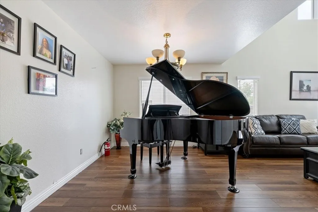 Additional image 11 of 16220 Via Ultimo, Moreno Valley, CA 92551