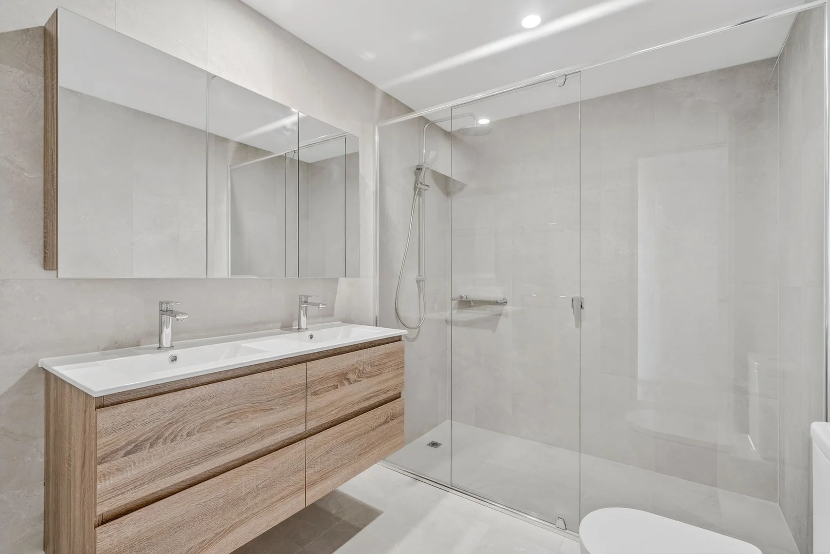 Additional image 15 of 407/28-30 Waugh Street, Port Macquarie NSW 2444