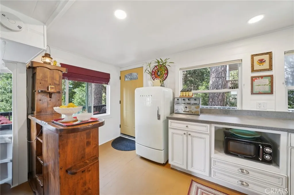 Additional image 15 of 21875 Sawpit Canyon Road, Cedarpines Park, CA 92322