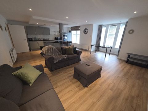 Polmuir Gardens, Ferryhill, Aberdeen AB11