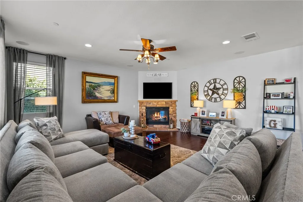 Additional image 12 of 24557 Rosette Ln, Valencia, CA 91354