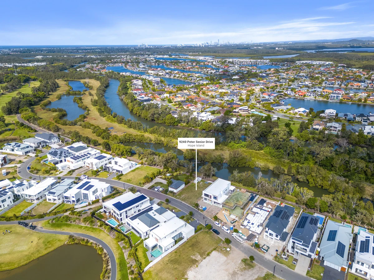 9240 Peter Senior Drive, Hope Island QLD 4212