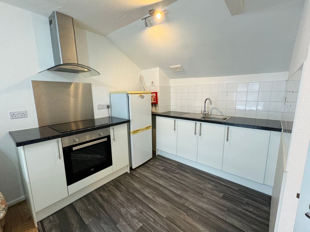Additional image 2 of 1 bed flat to rentLammas Street, Carmarthen SA31