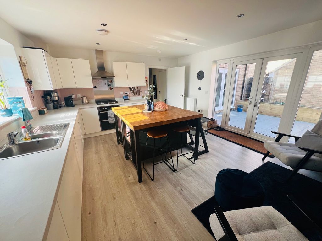 Additional image 25 of 5 bed property to rentSissons Close, Barnack, Stamford PE9