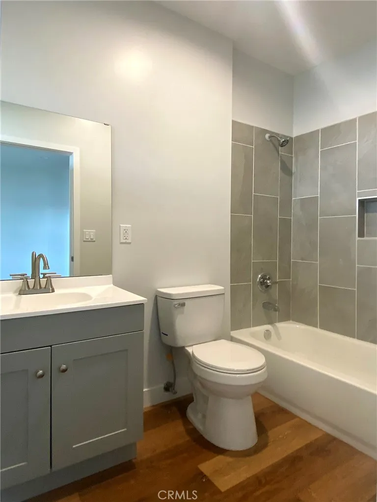 Additional image 40 of 300 Alhambra Road E Unit E, Alhambra, CA 91801