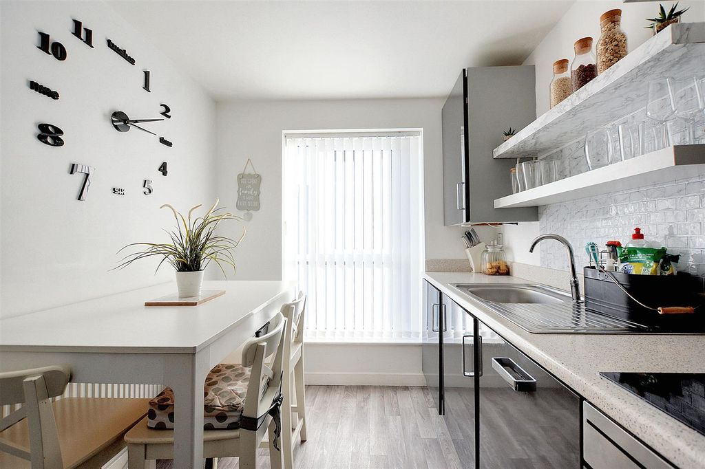Additional image 8 of 2 bed semi-detached house to rentPadley Close, Bulwell, Nottingham NG6