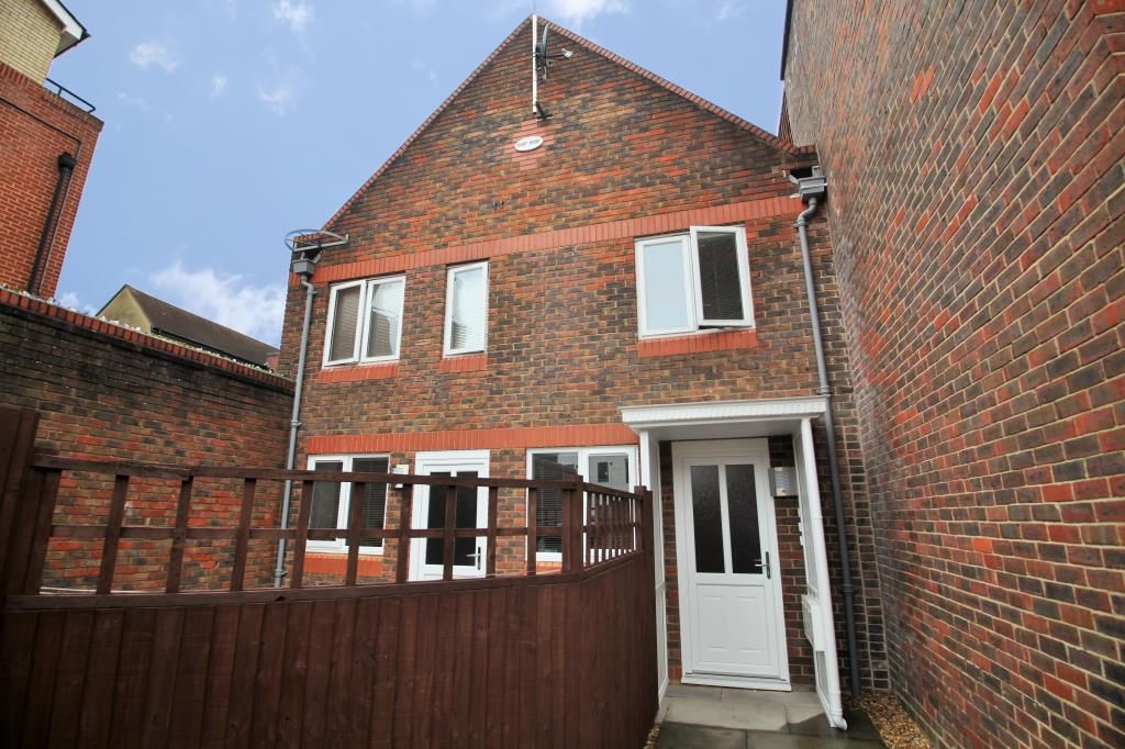 Additional image 2 of 1 bed flat to rentAlder House, St. Giles Close, Reading, Berkshire RG1