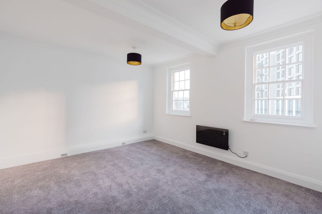 3 bed flat to rentPreston Circus, Brighton BN1 photo 5