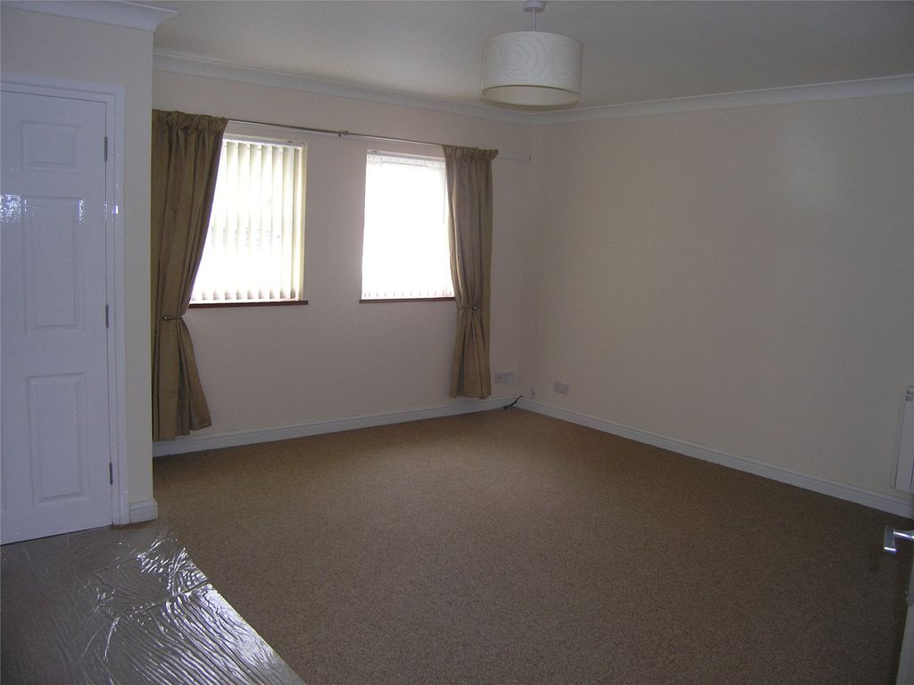Additional image 2 of 2 bed flat to rentFriarn Street, Bridgwater, Somerset TA6