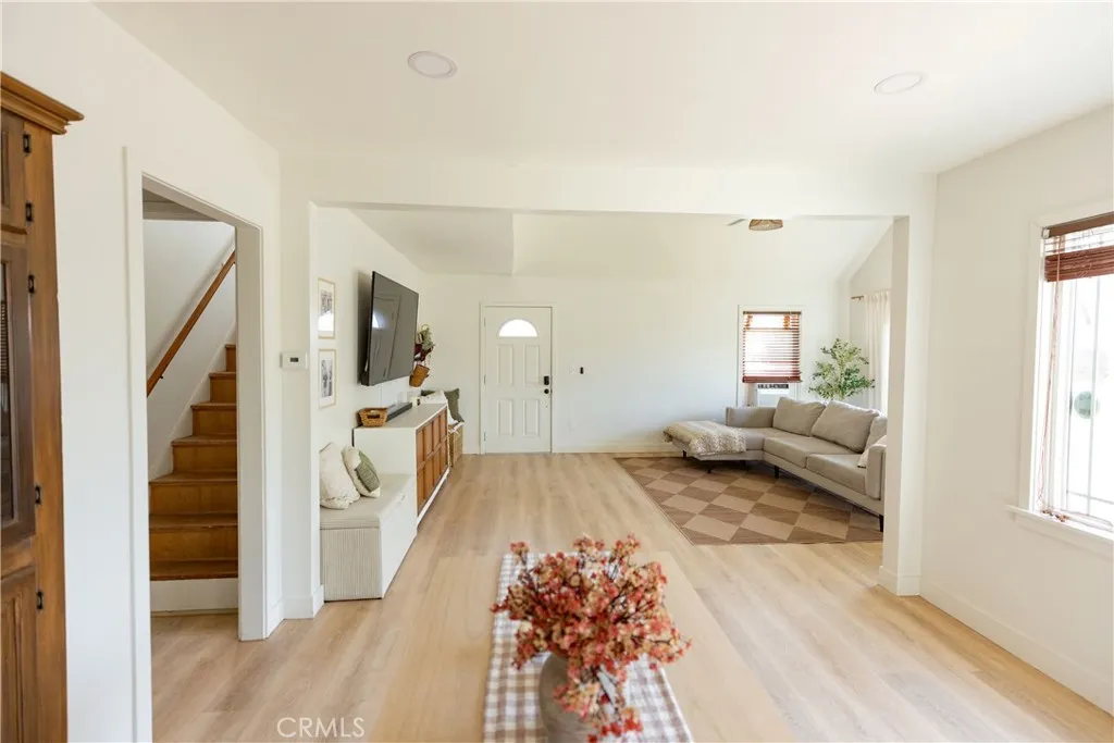 Additional image 3 of 715 E Mcfadden, Santa Ana, CA 92707