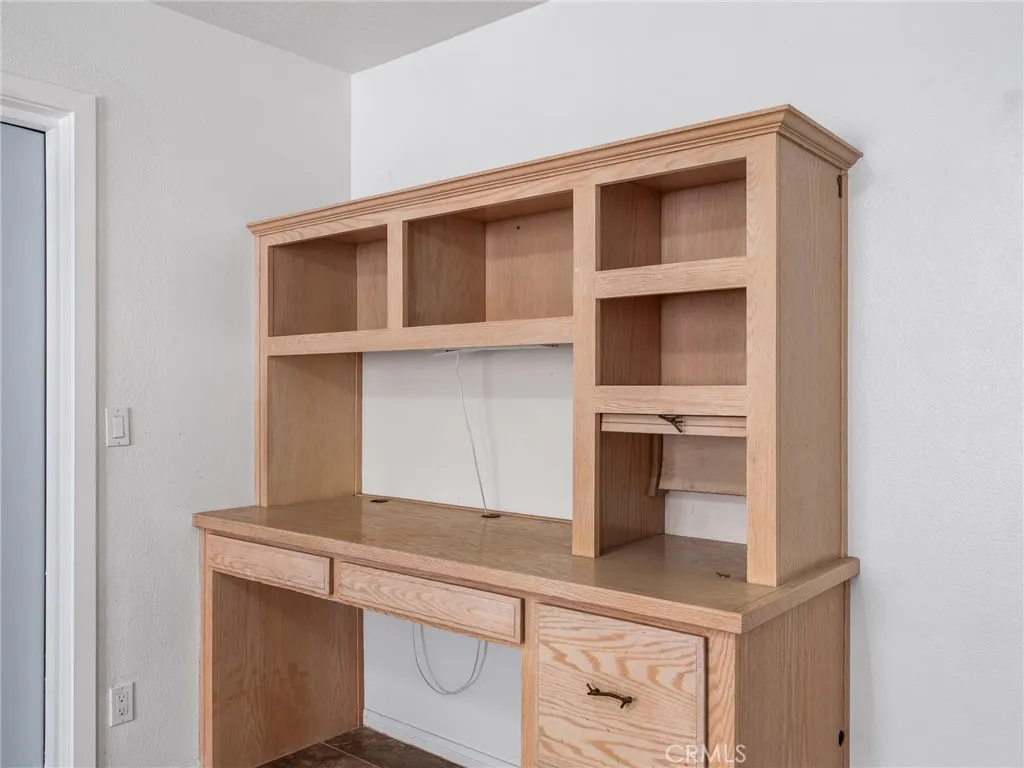 Additional image 23 of 16992 Joshua Rd, Apple Valley, CA 92307