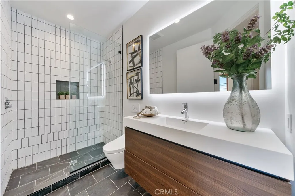 Additional image 44 of 12123 Iowa Ave, Los Angeles, CA 90025