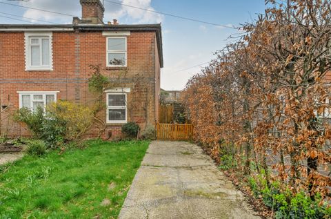Roselands Gardens, Southampton, Hampshire SO17