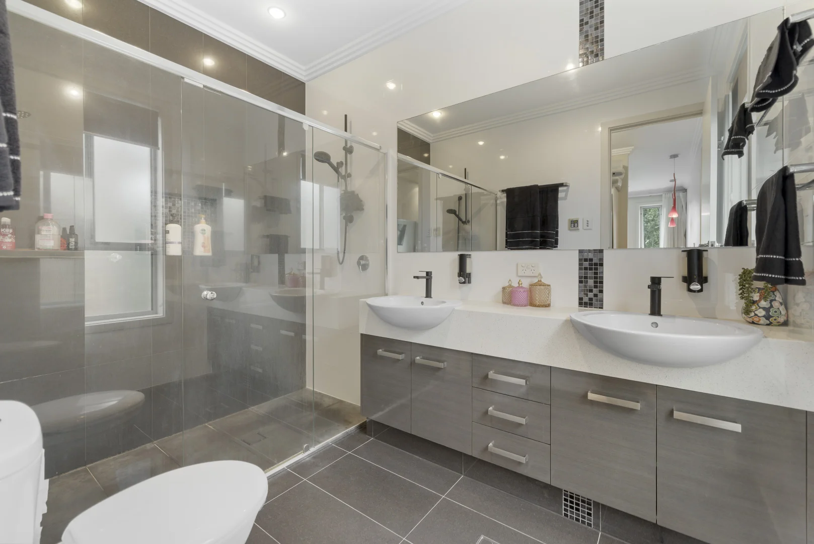 Additional image 4 of 4A Florentine Avenue, Campbelltown SA 5074