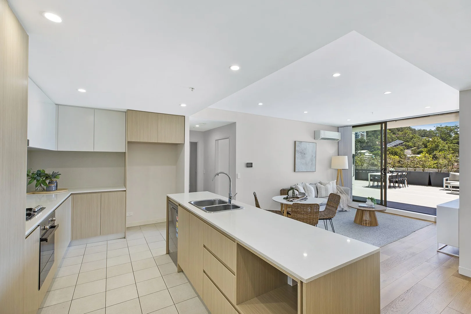 304/277 Mann Street, Gosford NSW 2250