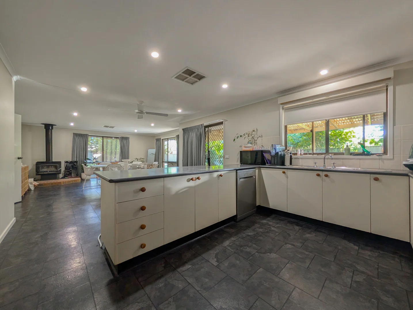 Additional image 10 of 1 Green Court, Swan Hill VIC 3585