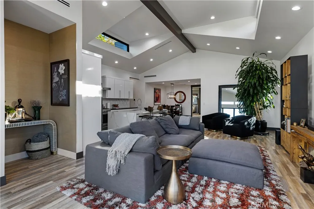 Additional image 92 of 17929 Martha Street, Encino, CA 91316