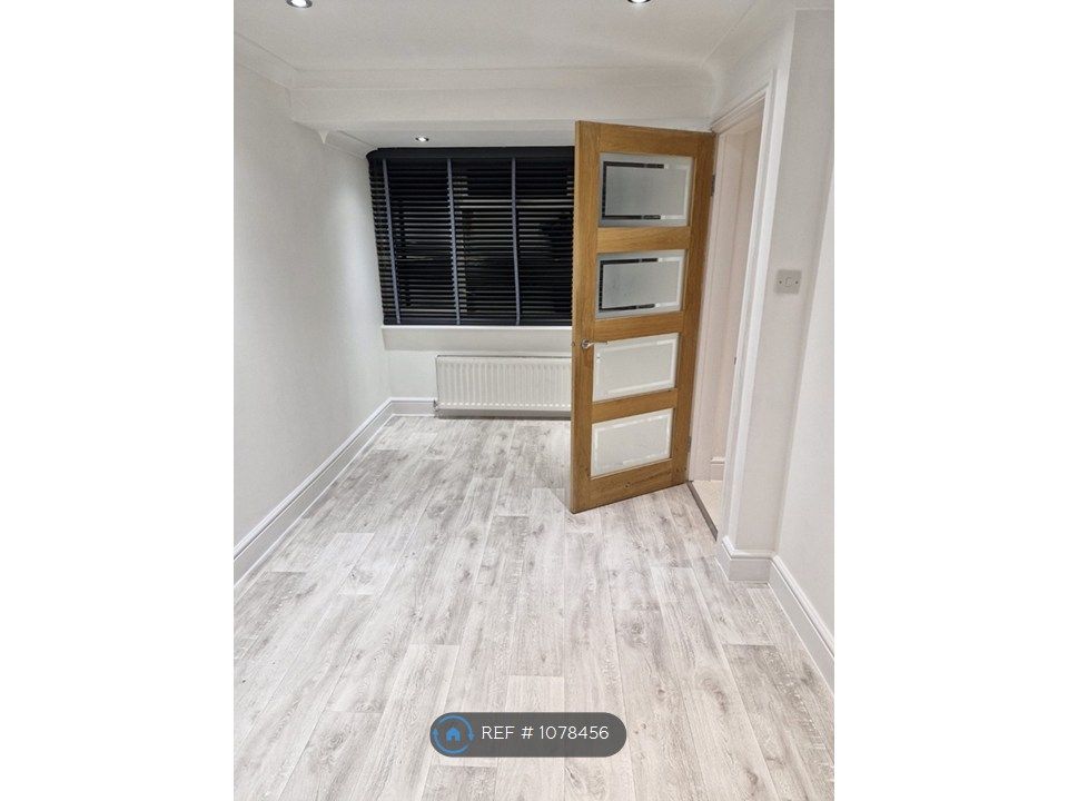 Additional image 7 of 4 bed detached house to rentPark Farm Way, Peterborough PE2