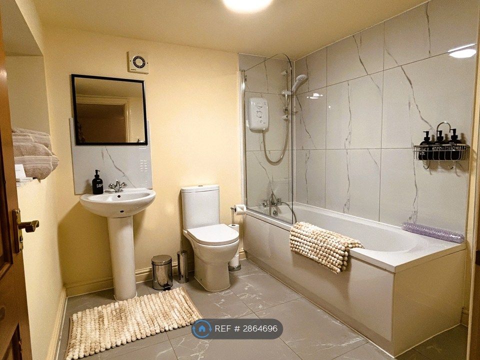 Additional image 16 of 4 bed detached house to rentSagars Road, Wilmslow SK9