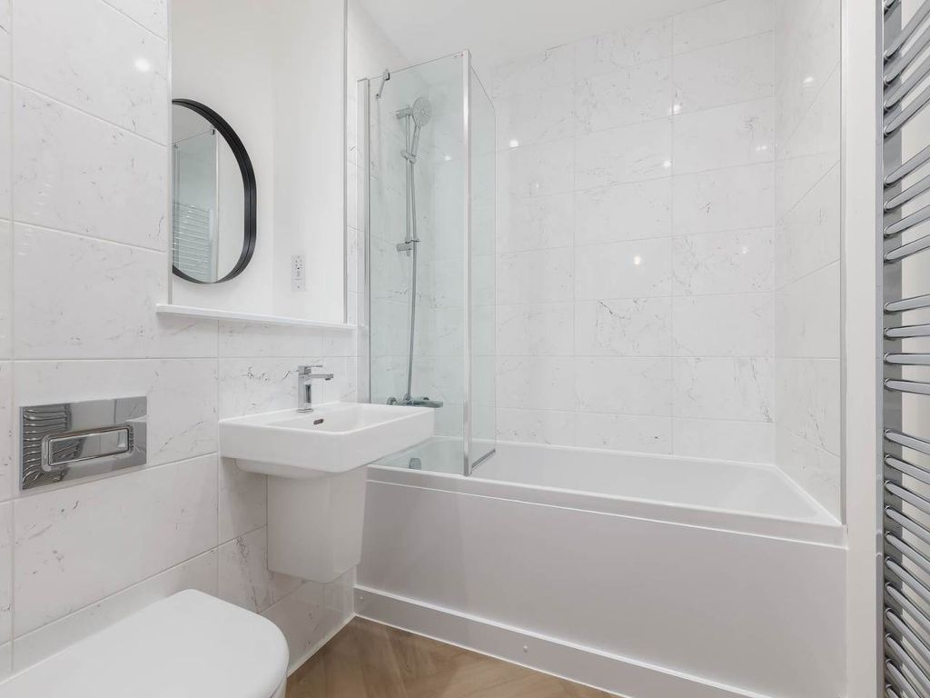 Additional image 10 of 1 bed flat to rentFestival Court, Festival Park, Glasgow G51