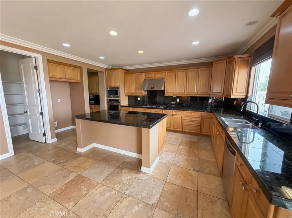 Additional image 3 of 23 Plaza Modena, Lake Elsinore, CA 92532