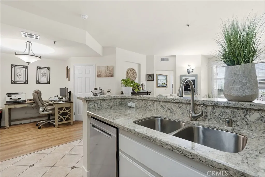 Additional image 46 of 535 Magnolia Ave Unit 113, Long Beach, CA 90802