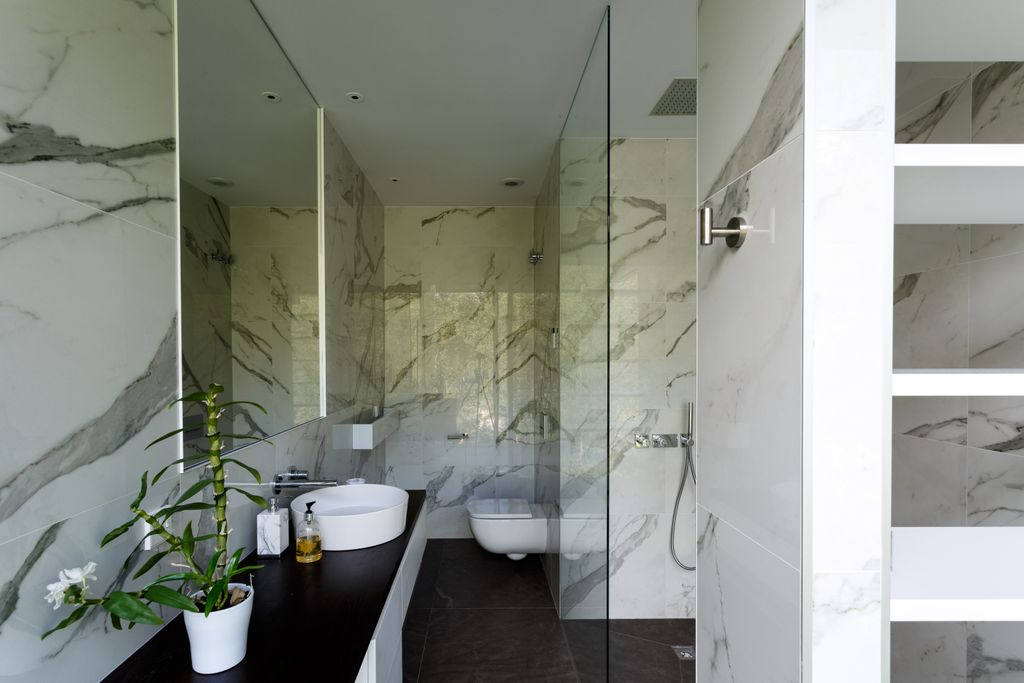 Additional image 5 of 4 bed villa to rentThe Glasshouse, 2 Huntsmans Causeway, Coln Waters, Lechlade, Gloucestershire GL7