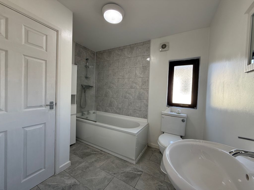 Additional image 4 of 3 bed end terrace house to rentKing Street, Port Talbot SA13