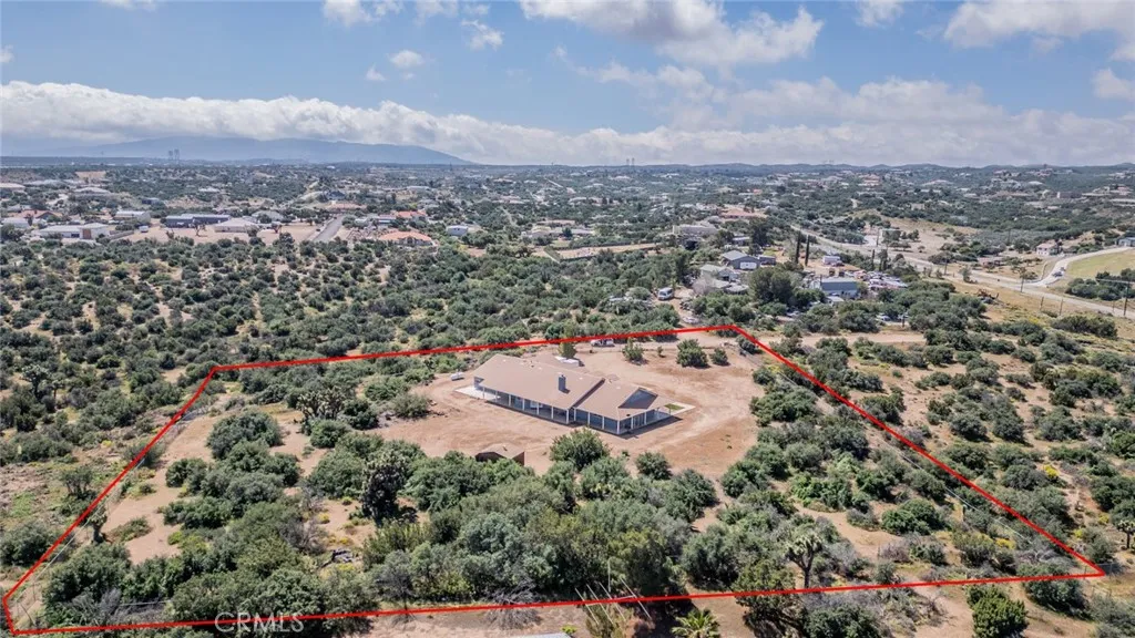 Additional image 98 of 10636 Larch Rd, Oak Hills, CA 92344