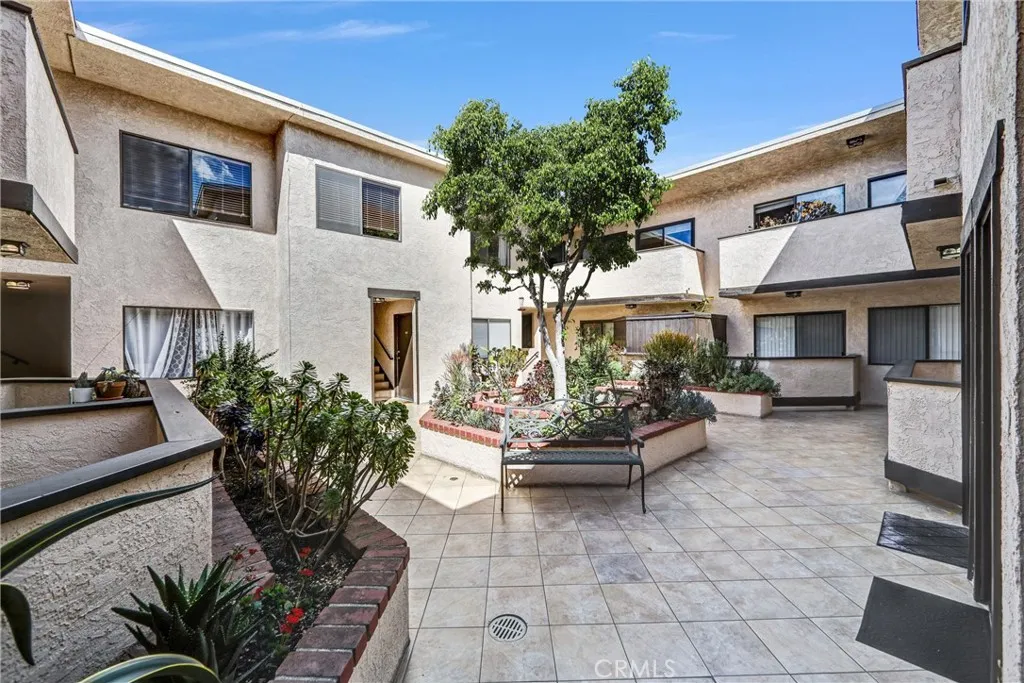 Additional image 59 of 5805 Whitsett Avenue Unit 201, Valley Village, CA 91607