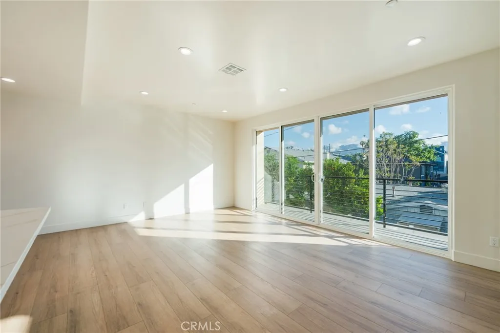 Additional image 10 of 714 N Chestnut Avenue, Los Angeles, CA 90042