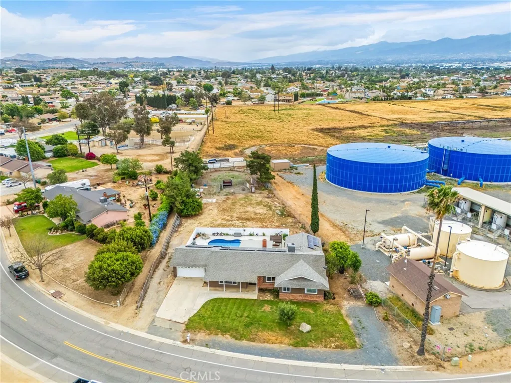 Additional image 137 of 3998 Bluff St, Norco, CA 92860