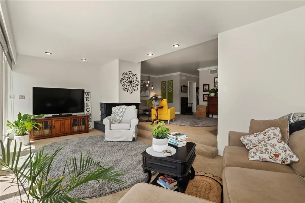 Additional image 11 of 5640 E Deborah St, Long Beach, CA 90815