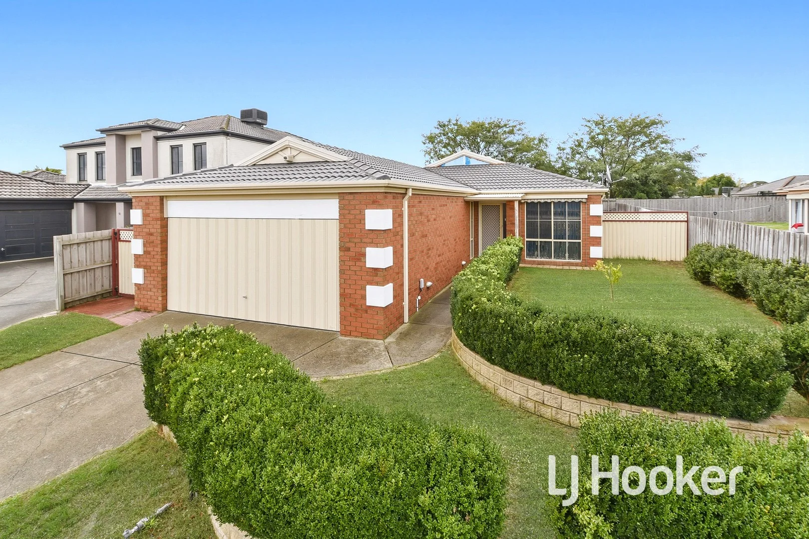 8 Lighthorse Crescent, Narre Warren South VIC 3805